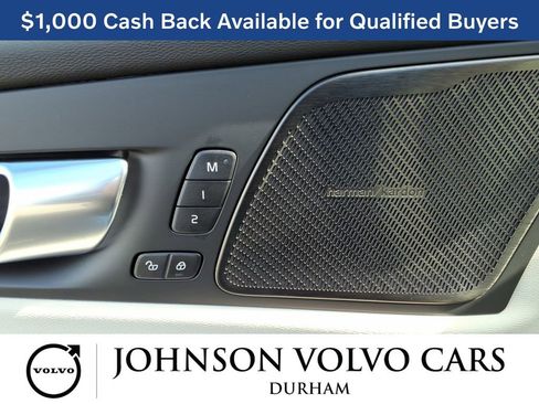 New 2026 Volvo XC60 B5 Ultra w/ Protection Package Premier AWD/4WD image 12