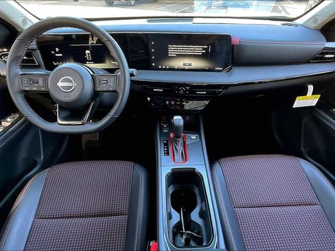 New 2026 Nissan Kicks SR image 5