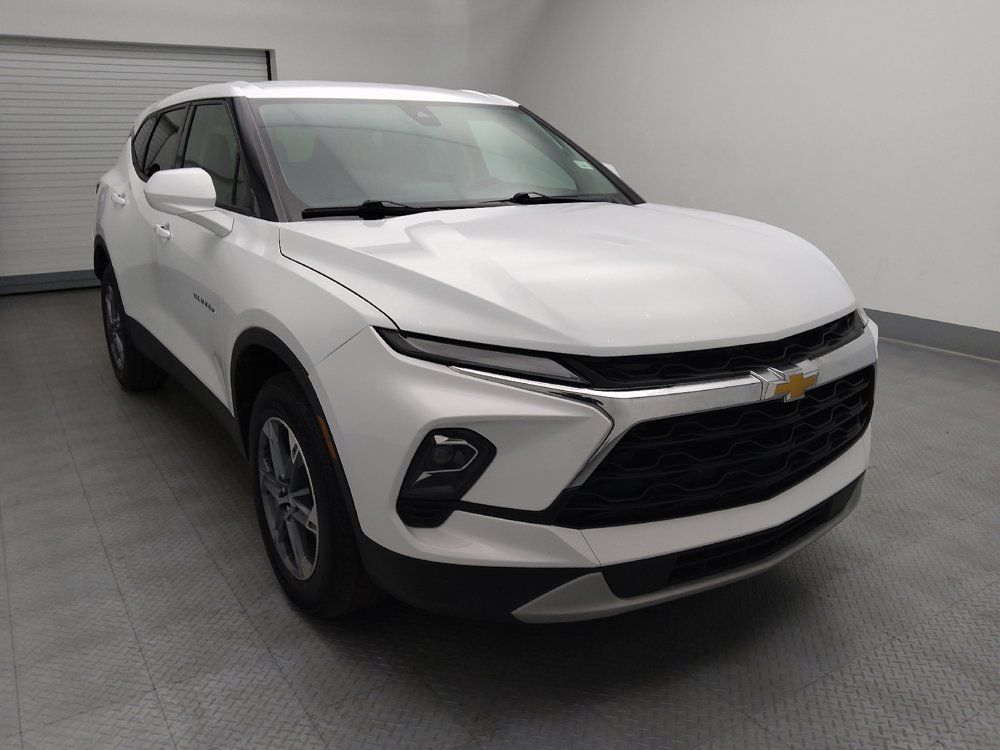 Used 2025 Chevrolet Blazer LT FWD image 14