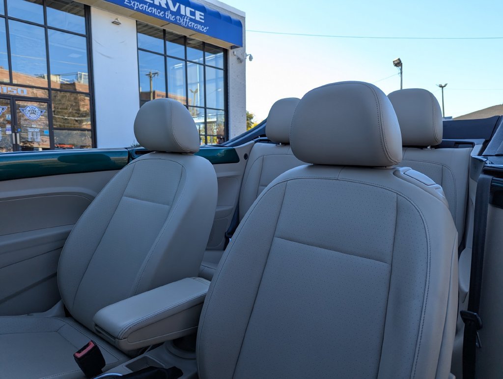 Used 2017 Volkswagen Beetle 1.8T S FWD image 44