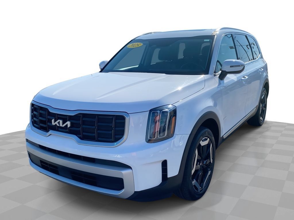 Used 2025 Kia Telluride S FWD image 1