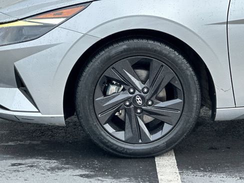 Used 2021 Hyundai Elantra SEL FWD image 24
