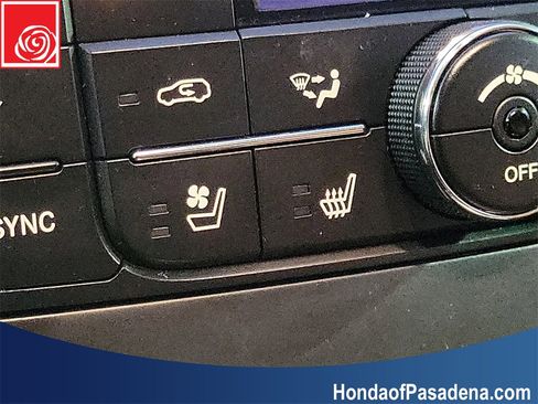 Used 2011 Jeep Grand Cherokee Overland Summit image 19