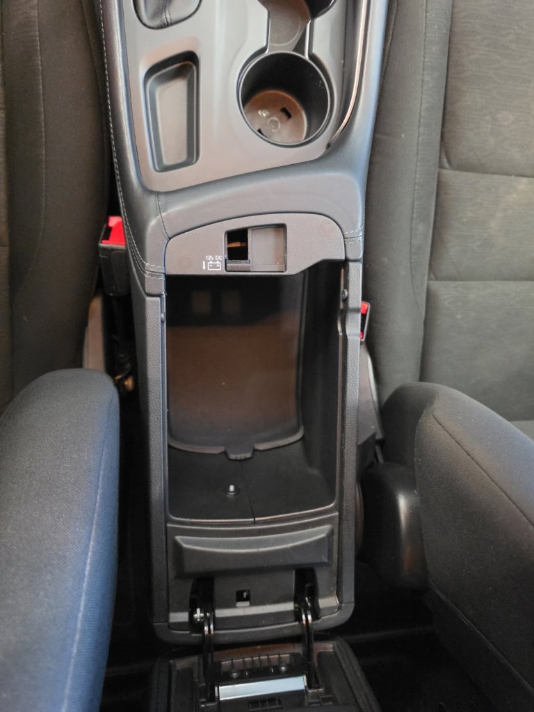Used 2024 Dodge Durango SXT w/ 3rd Row Seating Group RWD image 28