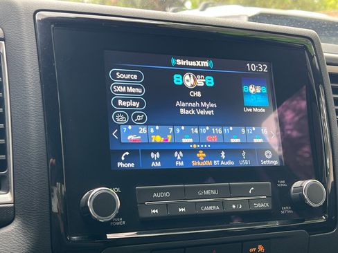 Used 2024 Nissan Frontier SV w/ Technology Package RWD image 27