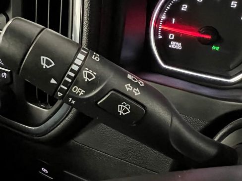 Used 2022 Chevrolet Silverado 3500 LTZ image 36