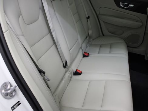 New 2026 Volvo V60 B5 Cross Country Plus w/ Climate Package image 21