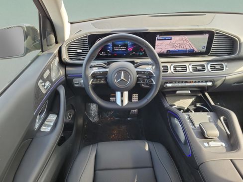 Certified 2026 Mercedes-Benz GLS 450 4MATIC image 13
