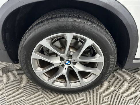 Used 2022 BMW X5 sDrive40i w/ Premium Package RWD image 19