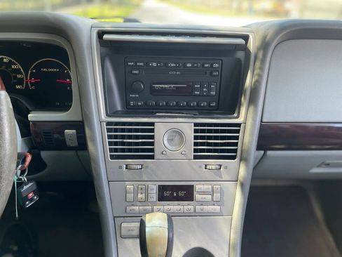 Used 2003 Lincoln Aviator AWD image 20