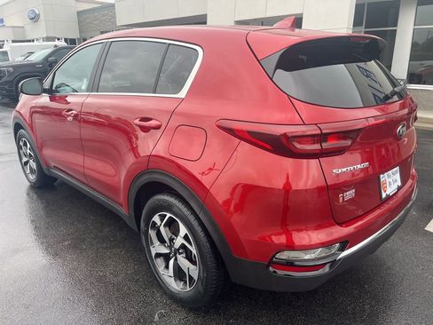 Used 2022 Kia Sportage LX image 3