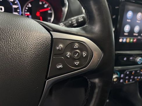 Used 2023 Chevrolet Traverse Premier image 20