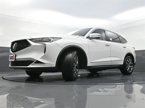 Used 2024 Acura MDX SH-AWD w/ Technology Package image 34