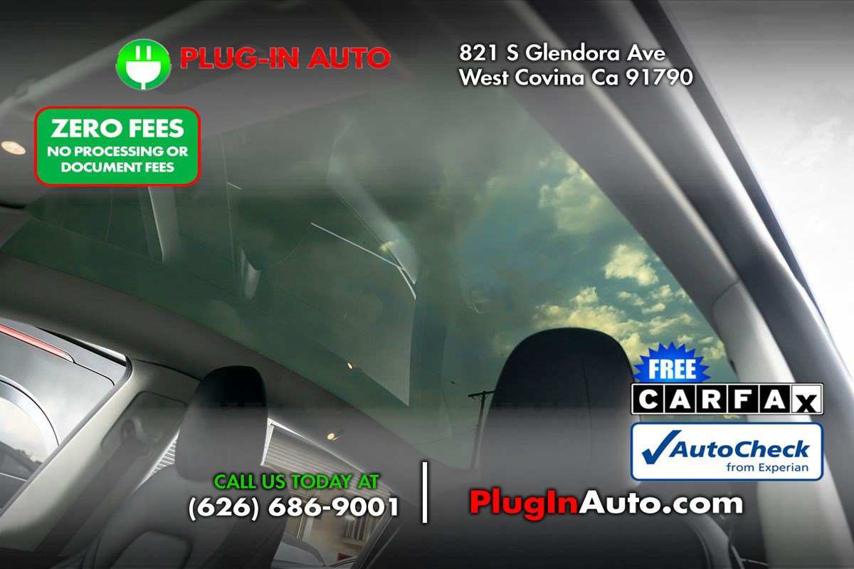 Used 2023 Tesla Model Y Performance AWD/4WD image 10