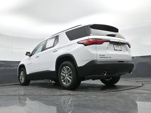 Used 2023 Chevrolet Traverse LT image 38