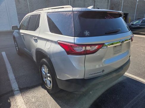 Used 2020 Chevrolet Traverse LT FWD image 7