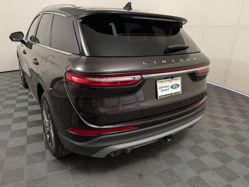 Used 2023 Lincoln Corsair Reserve w/ Towing Package AWD/4WD image 6