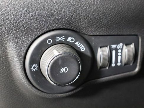 Used 2022 Jeep Compass Latitude AWD/4WD image 22