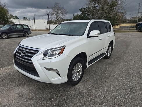 Used 2018 Lexus GX 460 image 1