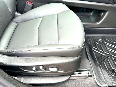 Used 2024 Cadillac XT6 Sport w/ LPO, Floor Liner Package AWD/4WD image 26