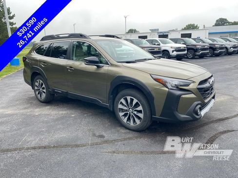 Used 2024 Subaru Outback Limited AWD/4WD image 10