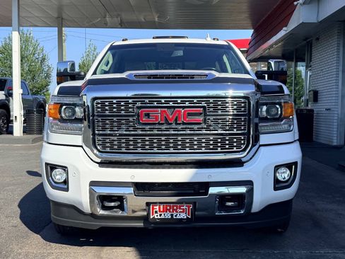 Used 2019 GMC Sierra 3500 Denali w/ Duramax Plus Package AWD/4WD image 7