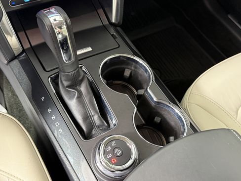 Certified 2018 Ford Explorer Platinum image 23