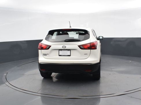 Used 2017 Nissan Rogue Sport S w/ S Appearance Package image 5