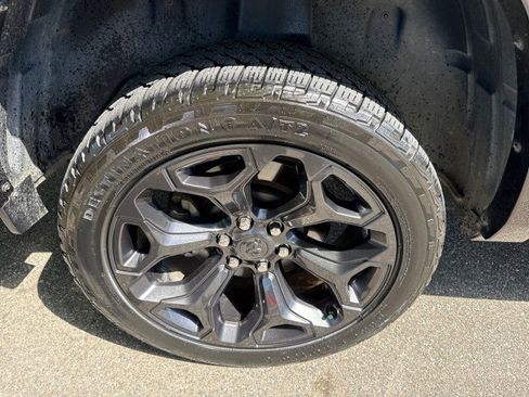 Used 2021 RAM 1500 Limited w/ Night Edition AWD/4WD image 9