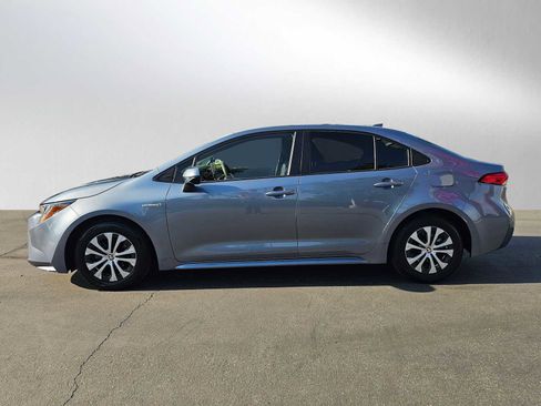 Used 2021 Toyota Corolla LE w/ Protection Package (TMS) image 6