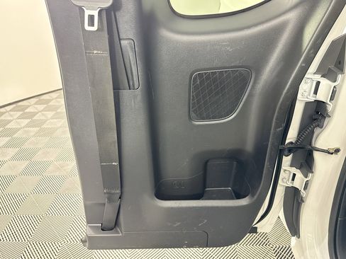 Used 2023 Nissan Frontier SV w/ SV Convenience Package image 27