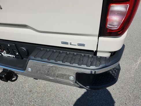 New 2026 GMC Sierra 2500 SLE w/ SLE Value Package; image 4