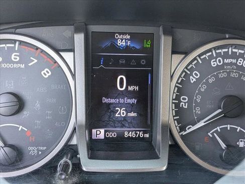 Used 2019 Toyota Tacoma SR5 image 10