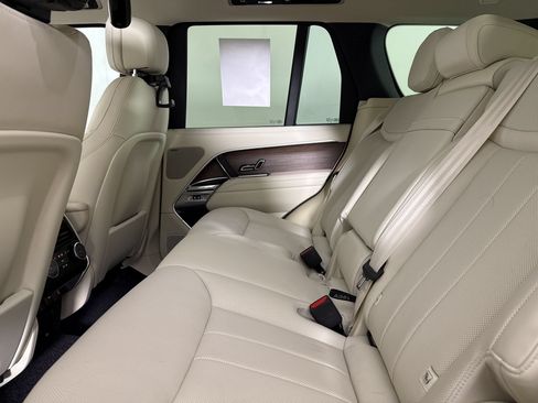 Used 2026 Land Rover Range Rover SE AWD/4WD image 22