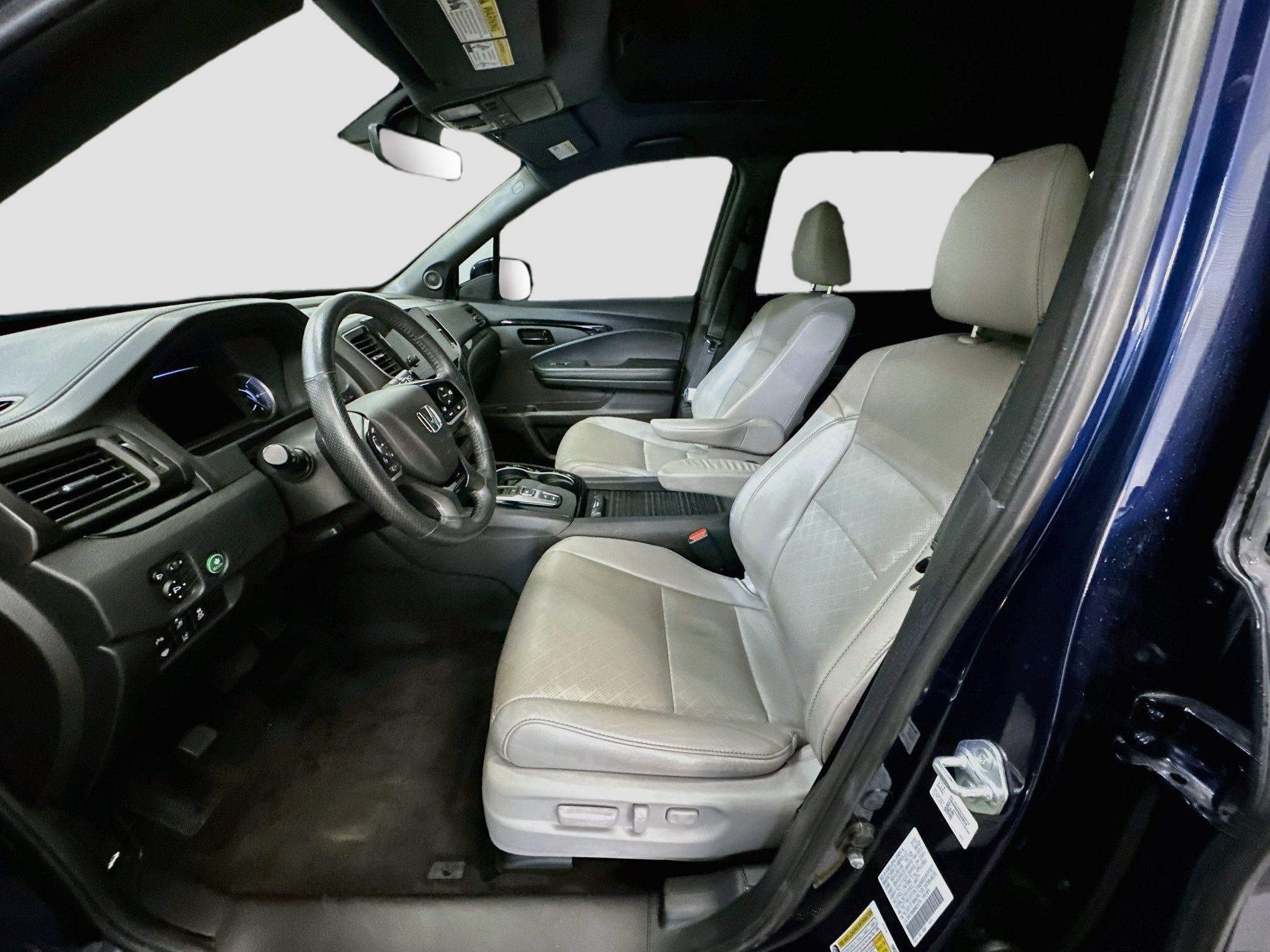Used 2022 Honda Passport Elite image 13
