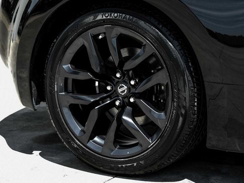 Used 2015 Nissan 370Z Touring RWD image 47