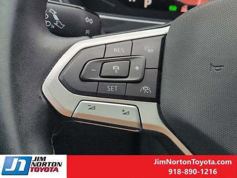 Used 2023 Volkswagen Tiguan SEL R-Line AWD/4WD image 27