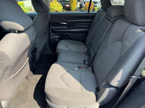 Used 2025 Toyota Grand Highlander AWD Hybrid image 16