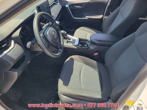 Certified 2020 Toyota RAV4 XLE w/ Convenience Package FWD image 10