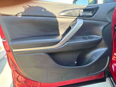 Used 2024 Mitsubishi Eclipse Cross SE image 25