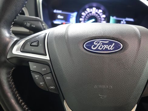 Used 2020 Ford Fusion SE w/ Equipment Group 151A FWD image 20