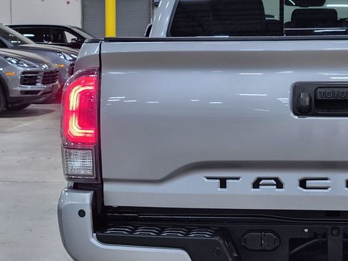 Used 2022 Toyota Tacoma TRD Sport image 20