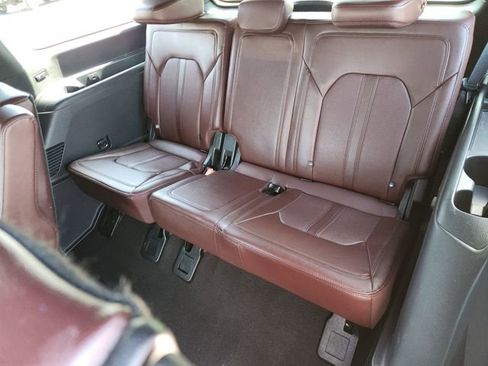 Used 2024 Ford Expedition Limited image 26