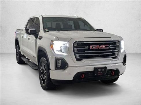 Used 2020 GMC Sierra 1500 AT4 w/ AT4 Premium Package image 3