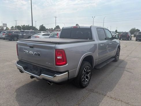 Used 2025 RAM 1500 Laramie AWD/4WD image 6