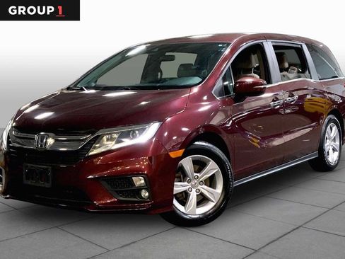 Used 2018 Honda Odyssey EX image 1