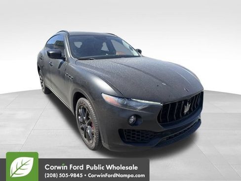 Used 2017 Maserati Levante S AWD/4WD image 1