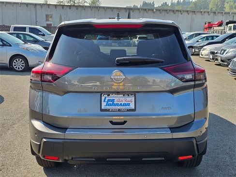 New 2026 Nissan Rogue SV image 6