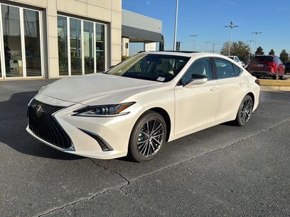 New 2025 Lexus ES 350 w/ Premium Package