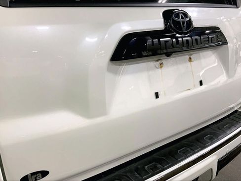 Used 2020 Toyota 4Runner Nightshade AWD/4WD image 31
